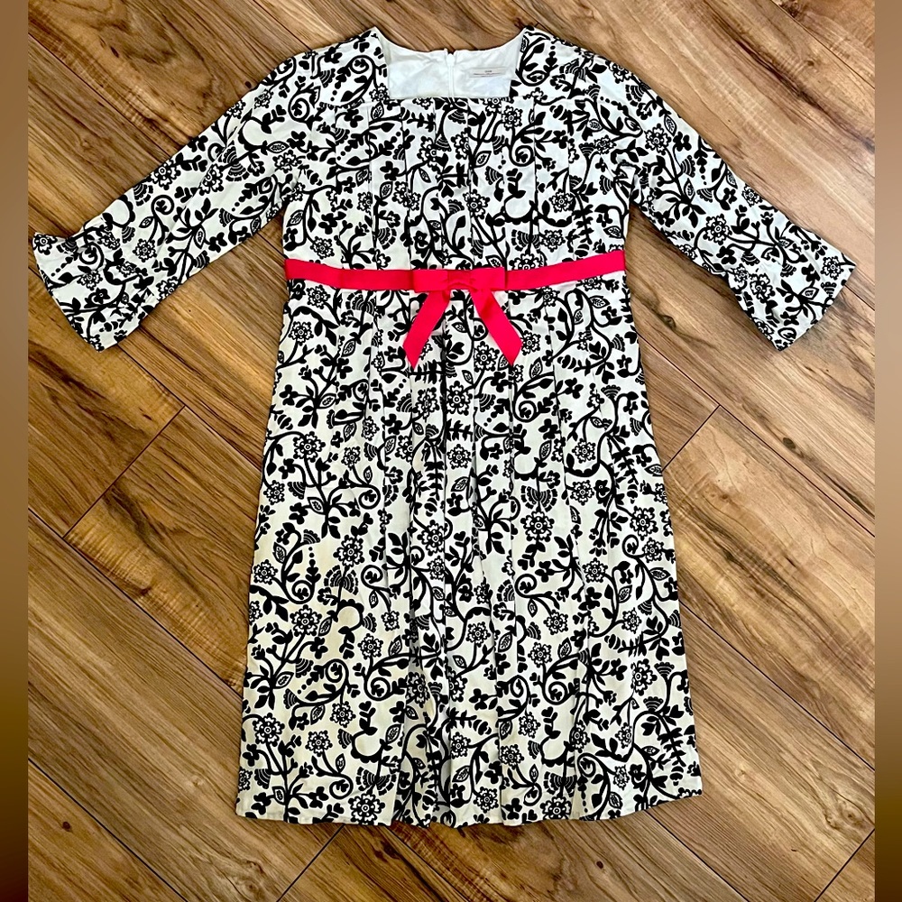 Hanna Anderson Black/white Floral Dress size 140